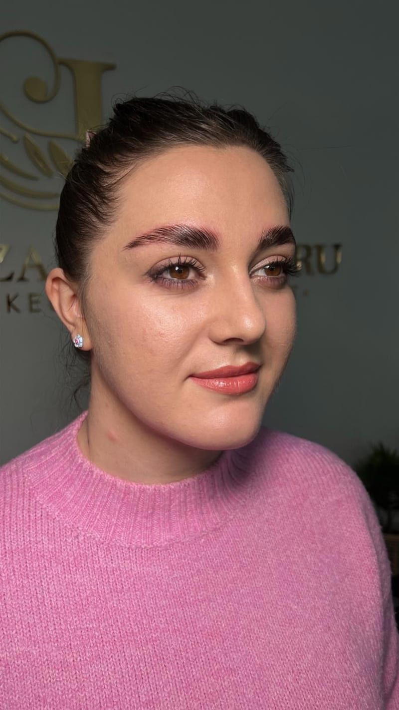 Luiza Alexandru Make-up & Brow Artist