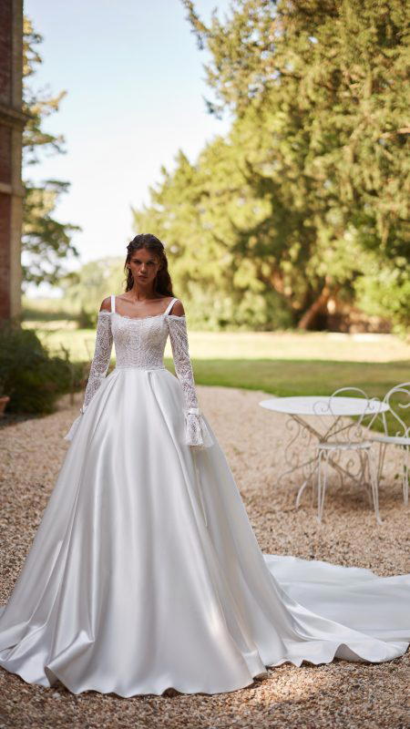 Lorys Wedding Dress