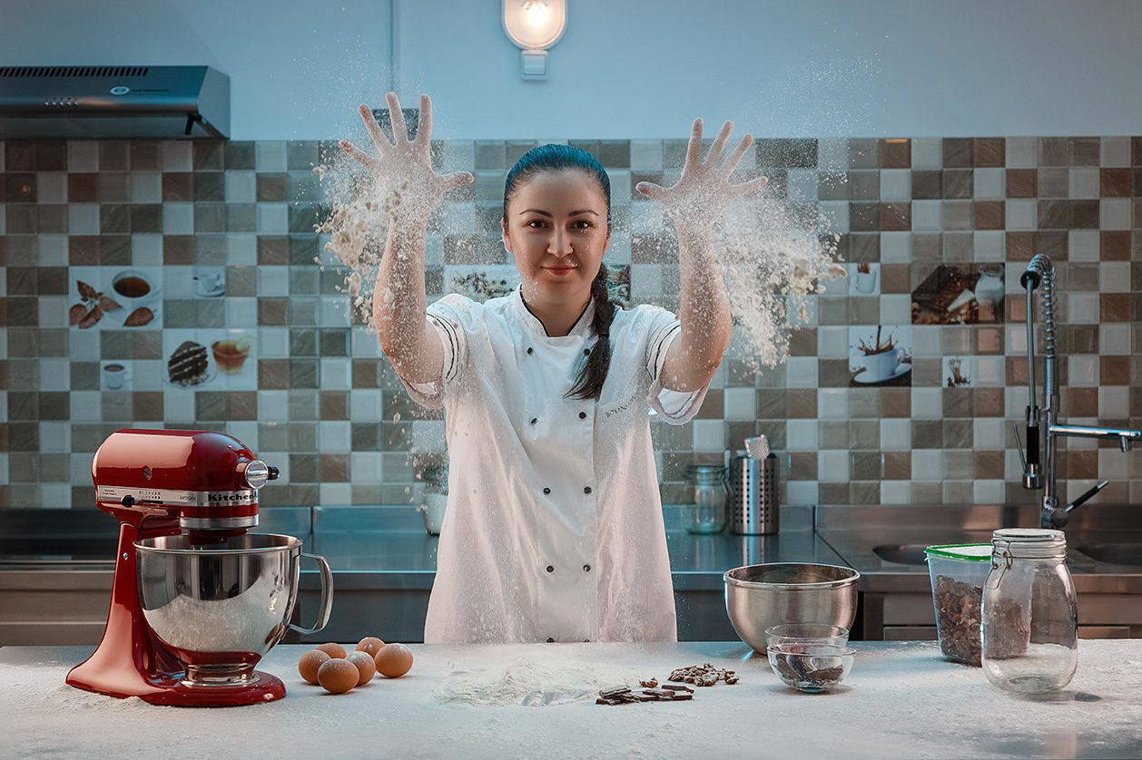 Mon Plaisir by Roxana Stăncescu