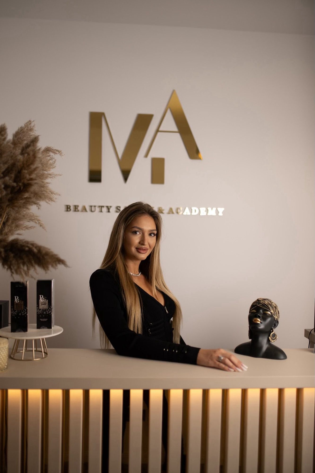 MA Beauty Salon & Academy Constanta. Salon & Cursuri Unghii cu Gel, Extensii Gene Constanta
