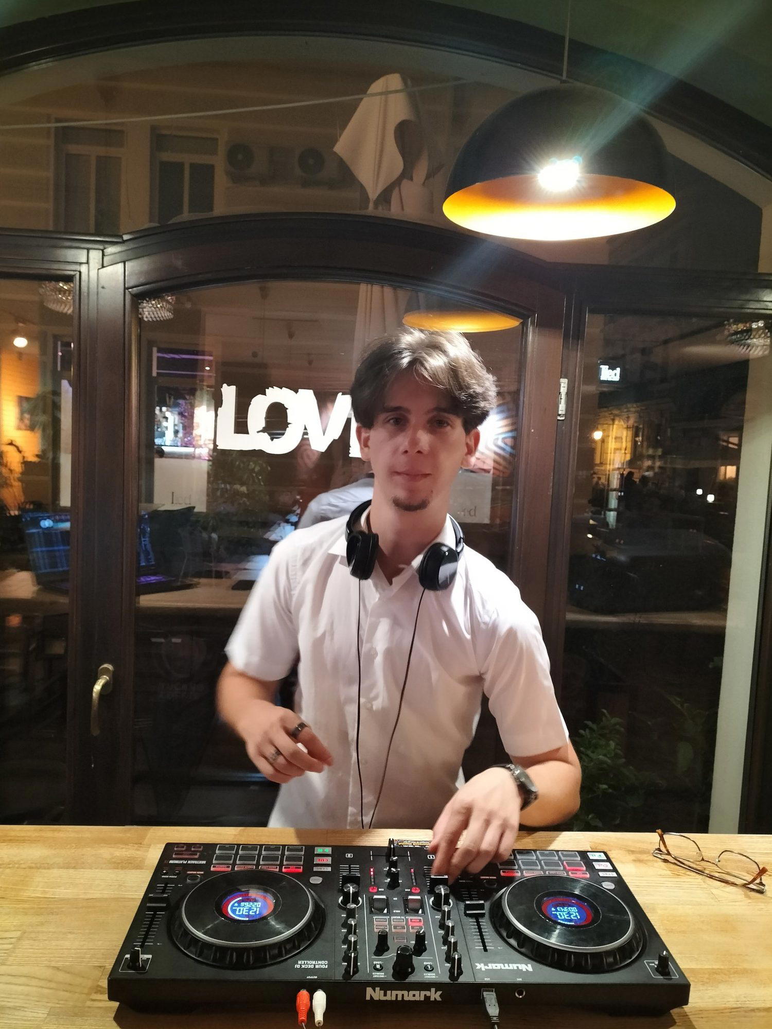 DJ DEY_ULL
