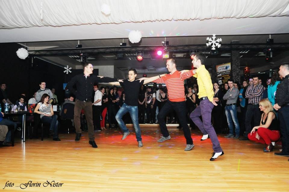 Școala de dans Tăbuș