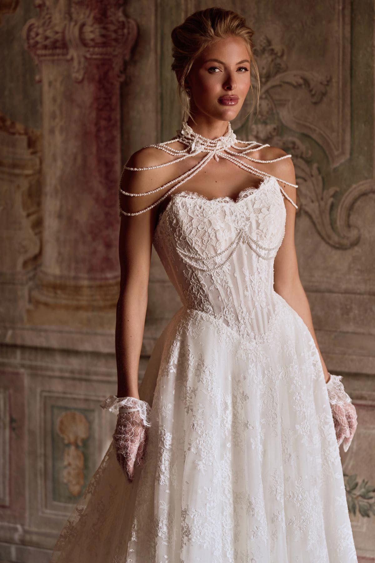 Iris Bridal Salon - Rochii de mireasa Bucuresti